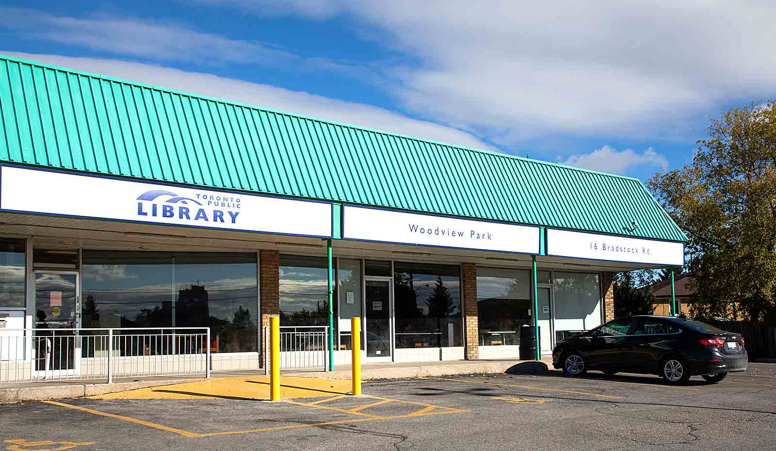 Woodview Park Library Exterior